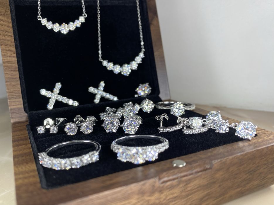 Муасаніт конкурент діамантів білі муасаніти 0.3-2 ct муассанит