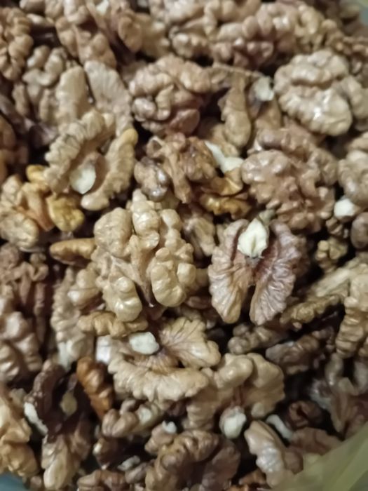 Горіхи чищенні волоські