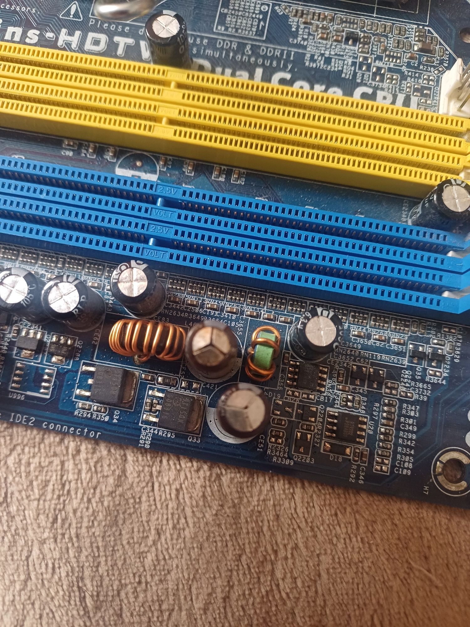 Продаю 2 материских плати на чипсете LGA 775
