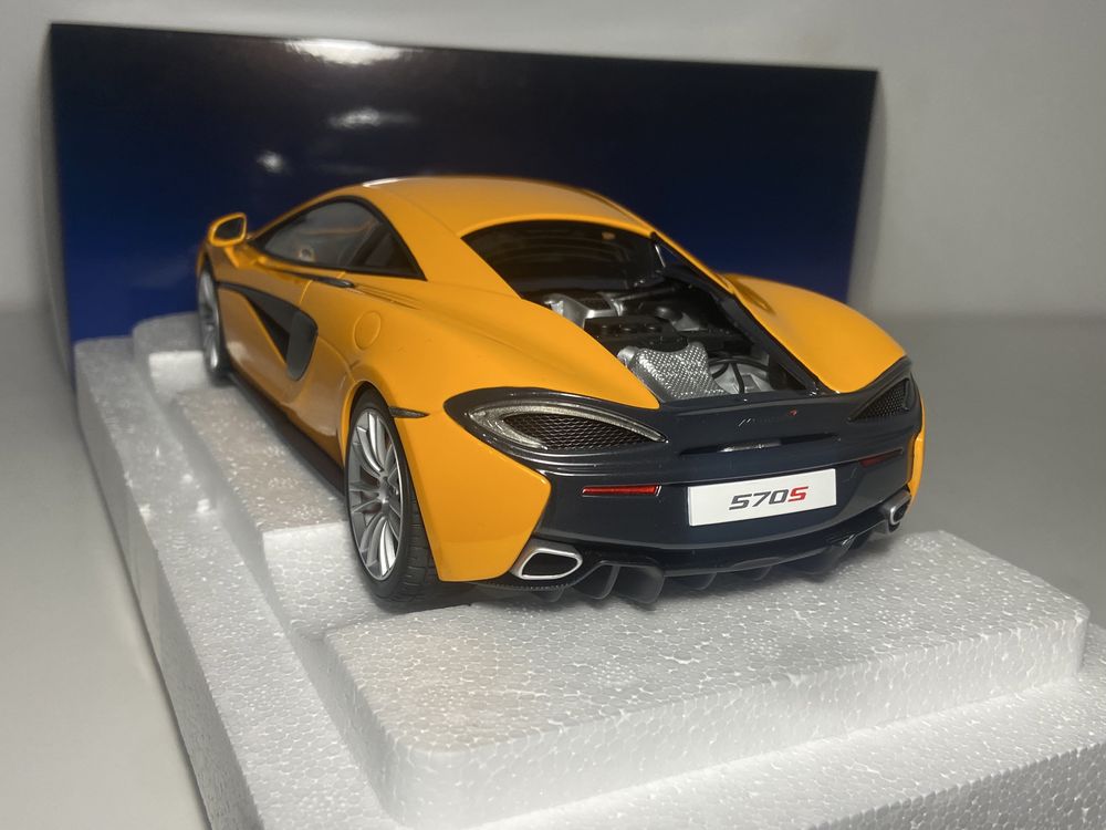 Sprzedam model 1:18 McLaren 570S AutoArt [NOWY]