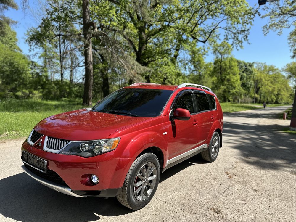 Mitsubishi Outlander XL Га/Бенз Повний Привід Шкіра