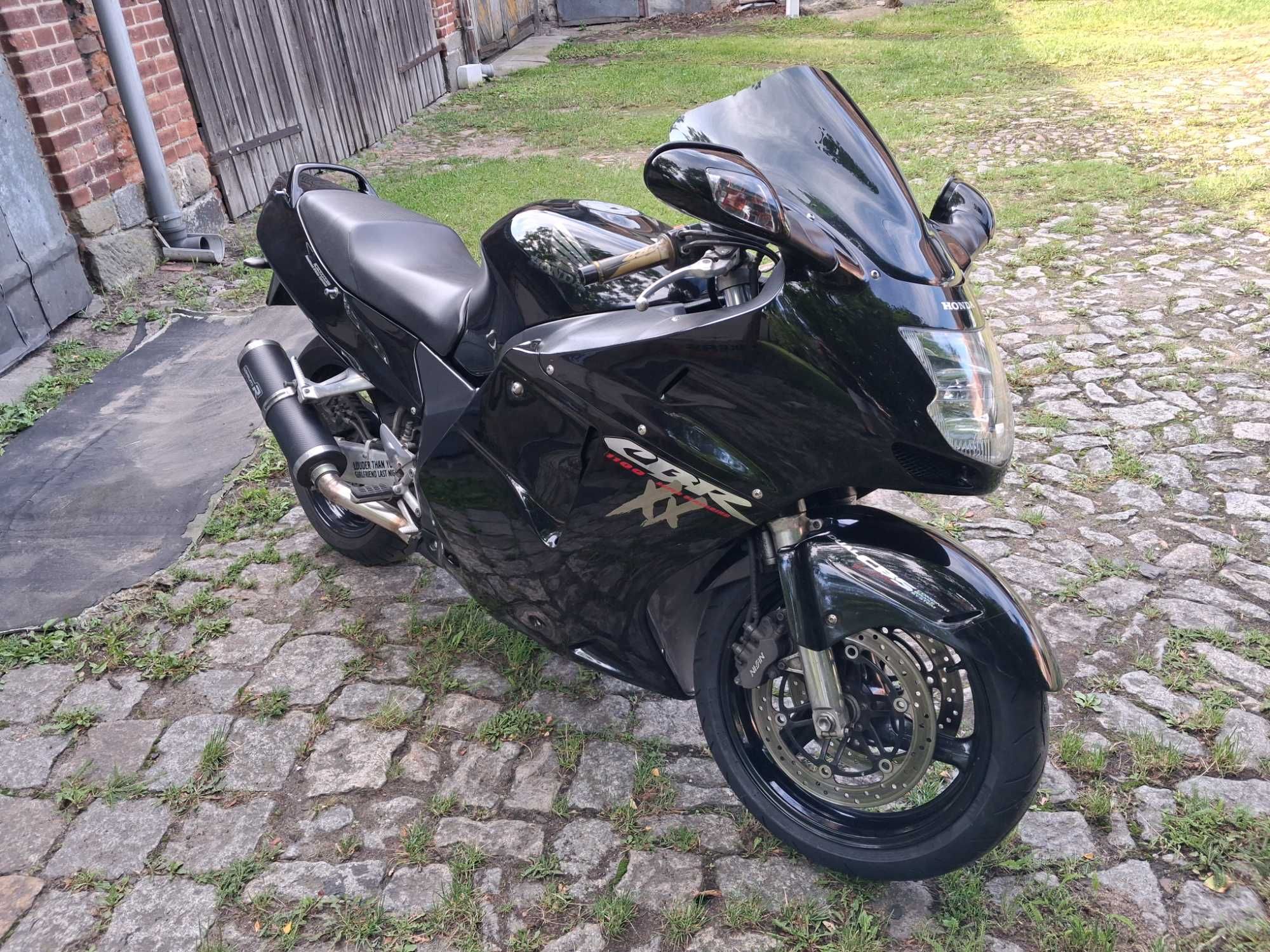 Honda CBR 1100 XX blackbird zadbana 6 lat w jednych rękach