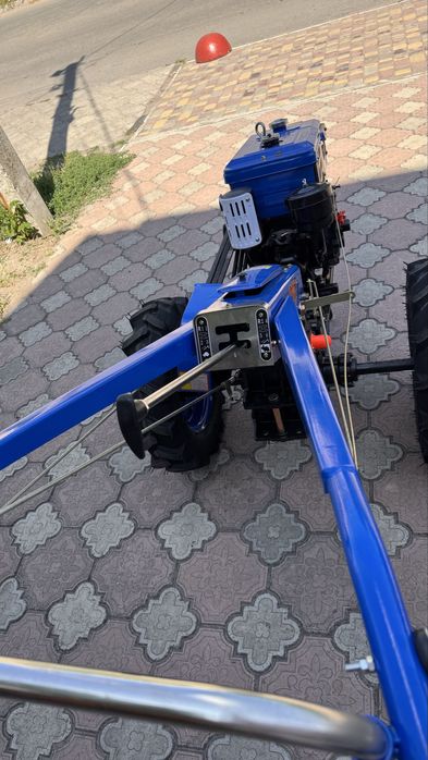 Продам новий Мотоблок Zubr 8л.с.