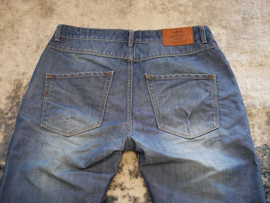 Spodnie jeansowe 32