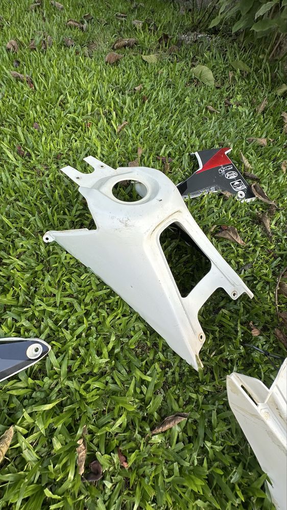 Plasticos suzuki ltr 450