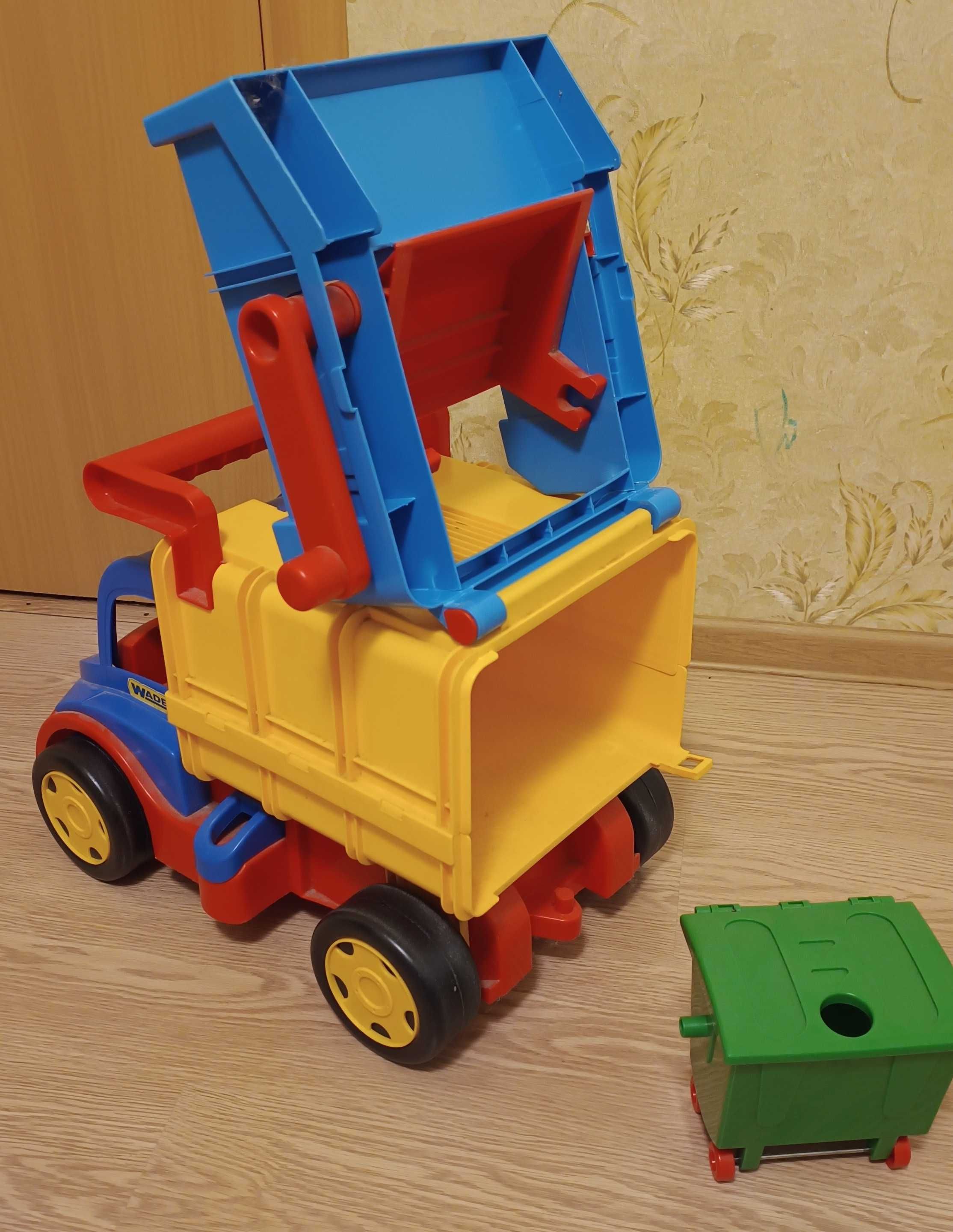 Іграшкова машинка Сміттєвоз із серії Wader Gіgant Truck (67000)