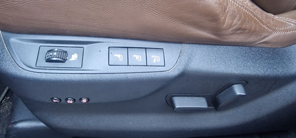 Citroen DS5 Hybrid 4 Full opcja 4x4 ref skrętne, masaże Zamiana na bus