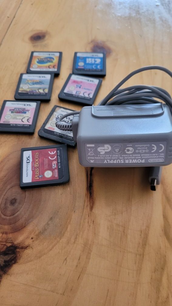 Carregador Nintendo DS mais 7 jogos