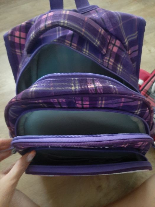 Два шкільні  рюкзаки
