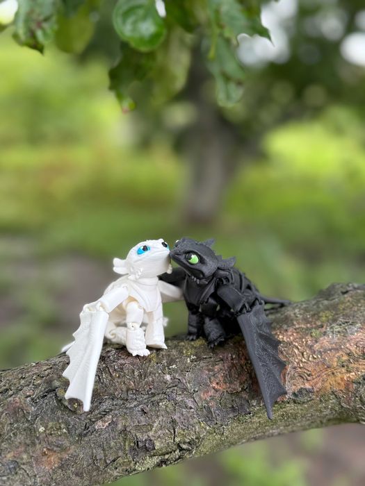 Фігурка, іграшка Беззубик (Toothless) — нічна фурія і біла фурія