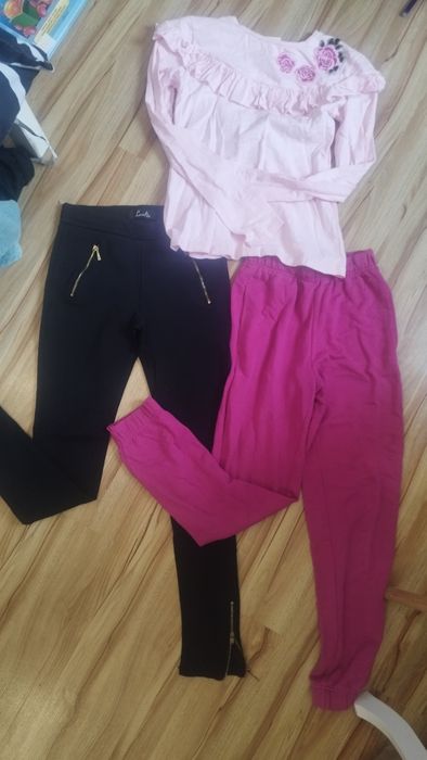 Komplety ubrań damskich