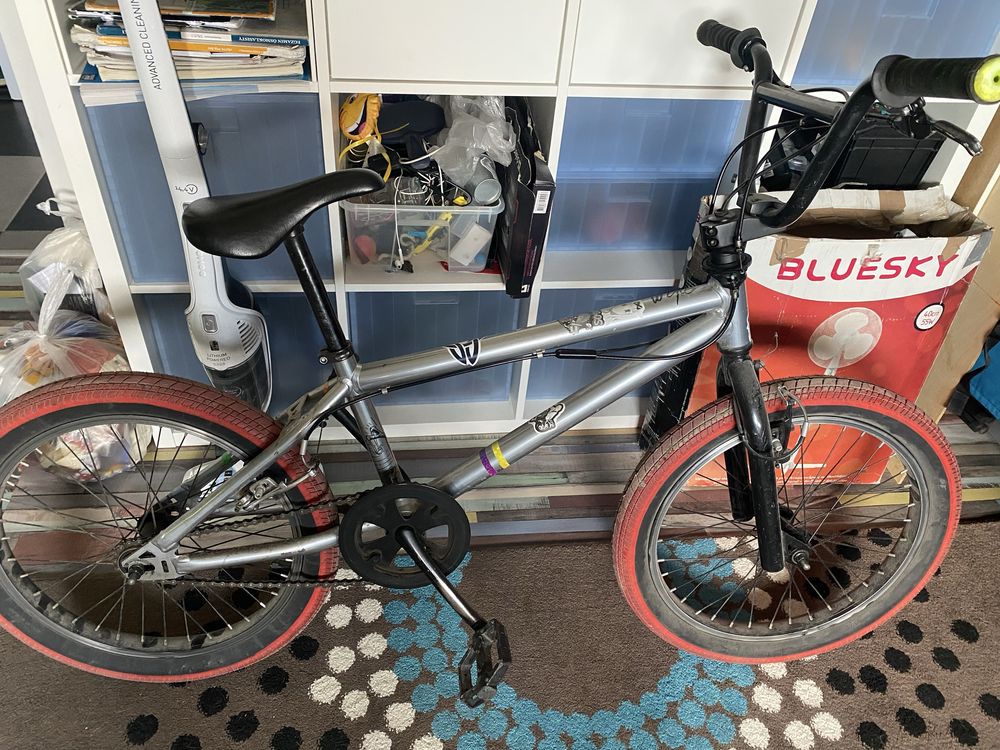 BMX + pegi Decathlon Wipe 320 prawdopodobnie.