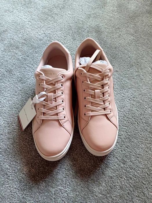 Buty damskie Tommy Hilfiger roz. 40. Nowe.