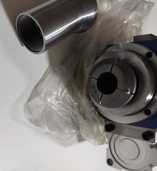 Поворотная ось с пневматическим зажимом заготовки  .