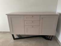 Movel aparador elegante e design moderno