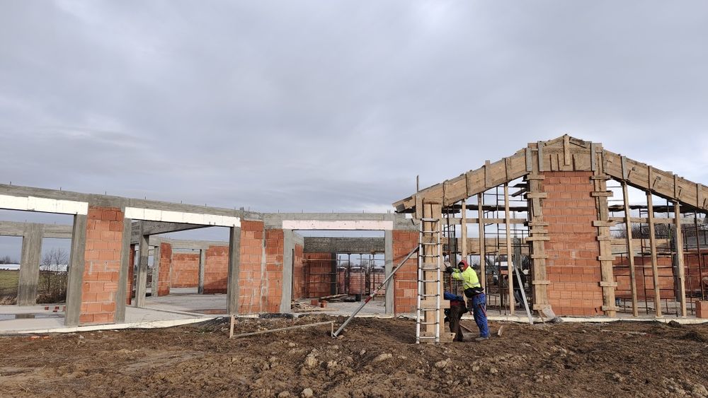 Murarz, budowa domów