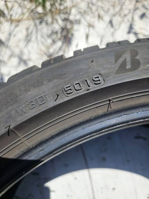 4szt 225/40/18 Bridgestone 5.5-6mm dot5019r ZIMA