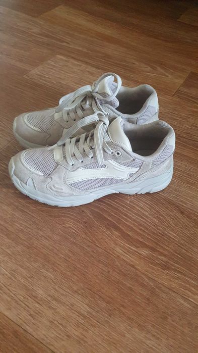 Кросівки натуральна замша zara 35 розмір