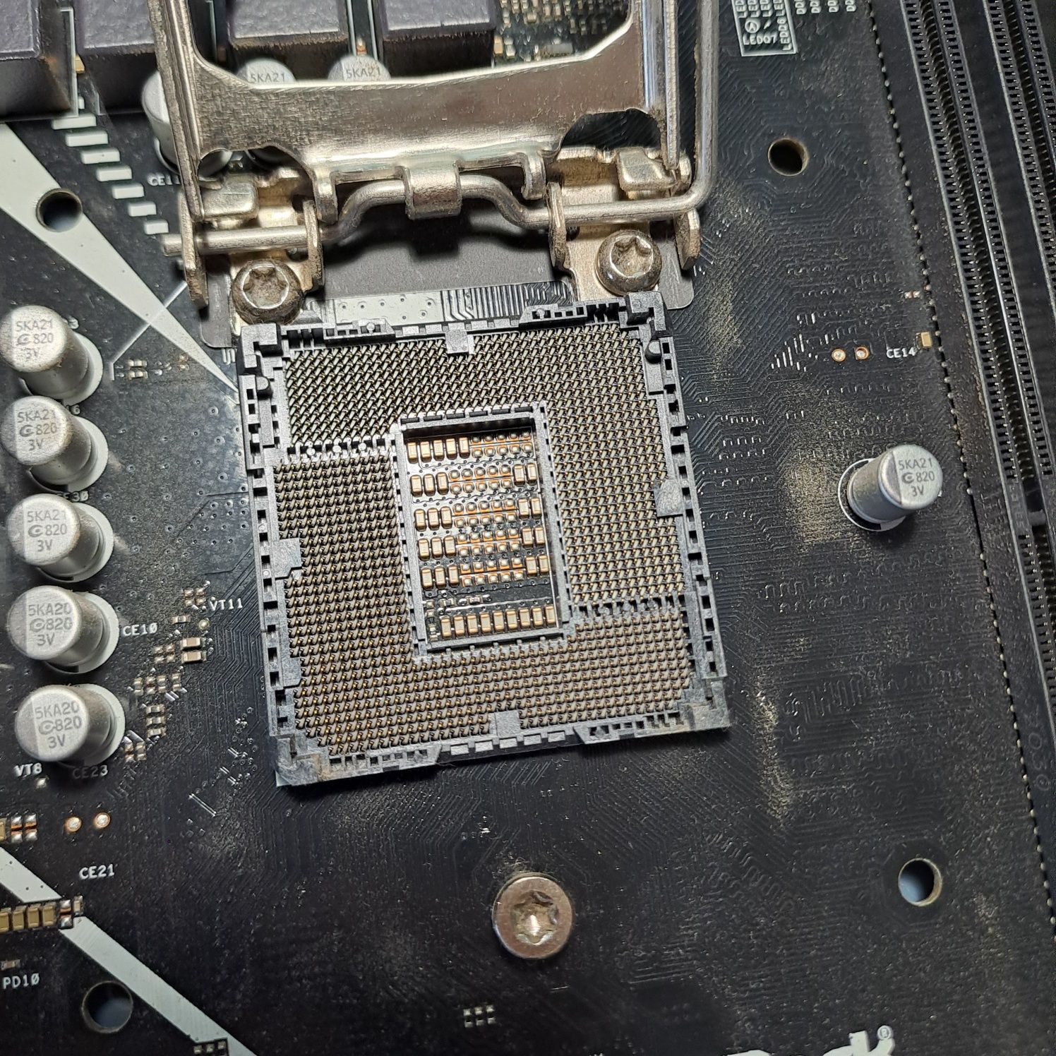 Asrock B365 pro4