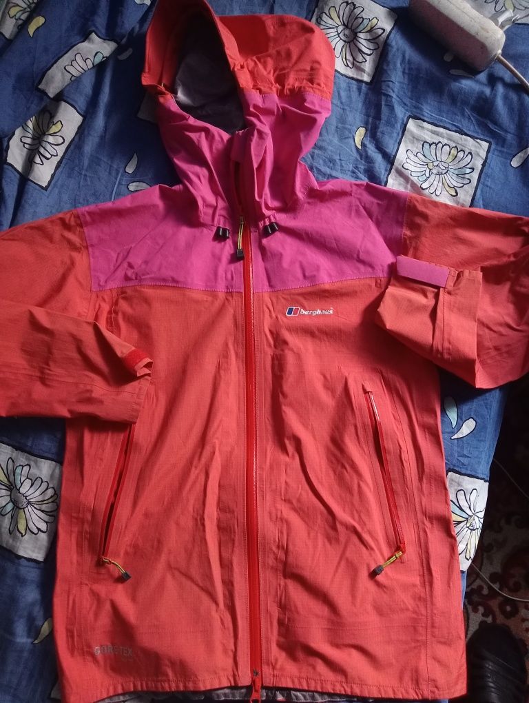 Куртка ,ветровка Berghaus Velum ll Gore Tex 3L Jacket Red Trekkinn
