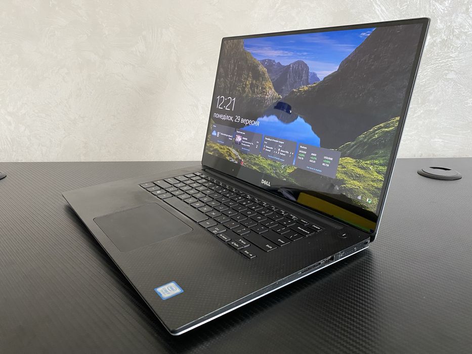 Ноутбук Dell Precision 5520 4k touch I7 - 7820HQ 2.9GHz
