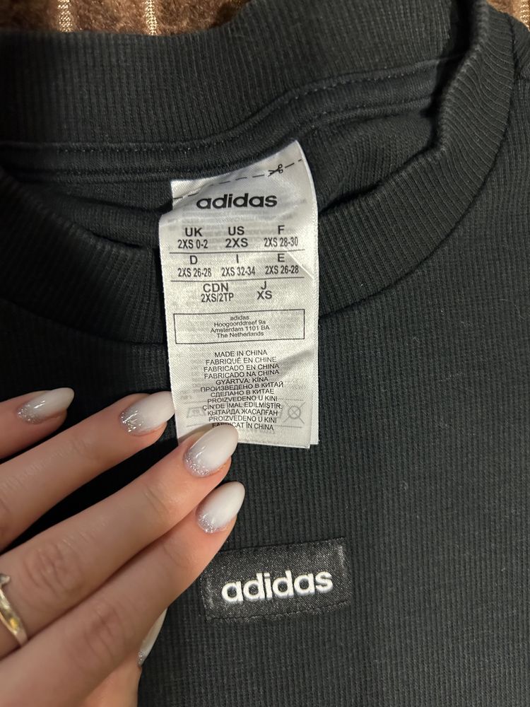 Плаття adidas