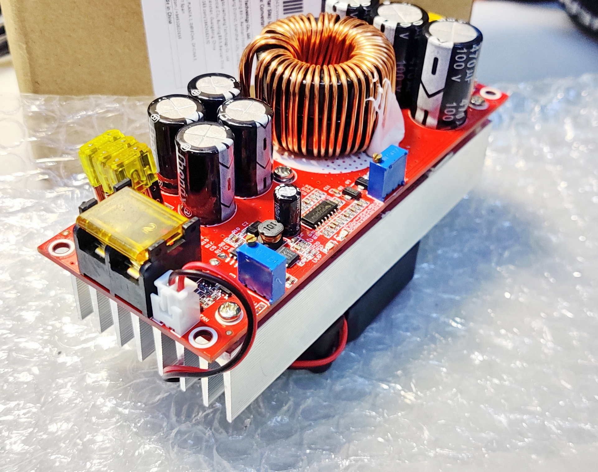 Повышающий преобразователь DC-DC 1800W 40A 10V-60V to 12V-90V