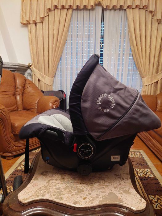 Carrinho e Baby coque Pierre Cardin vicky