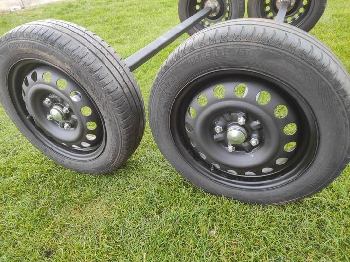 Oś osie przyczepki rolniczej przyczepy dłużyca tandem czopy czop