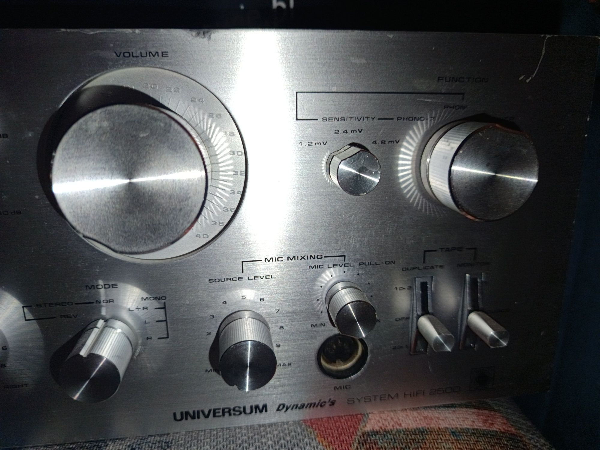 Universum Dynamics System 2500 Amp i tuner  Urlop 12-24.07.2025r.