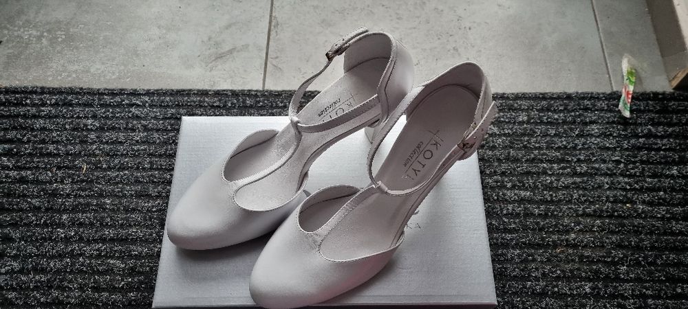 Buty taneczne białe ślubne