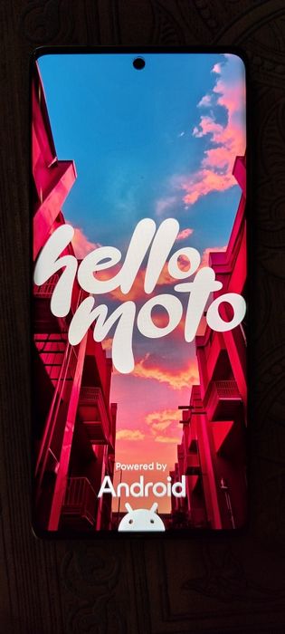 Продам дуже крутий смартфон Motorola edge 30 ultra (12/256 DUAL SIM)