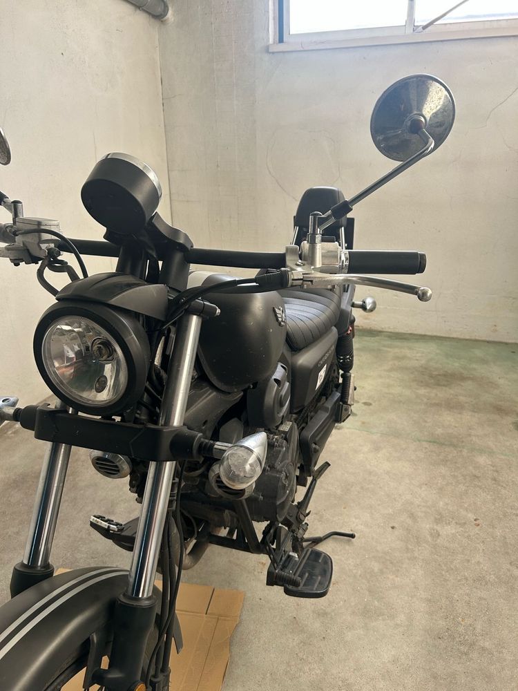Mota 125cc Vortex “ Café racer “