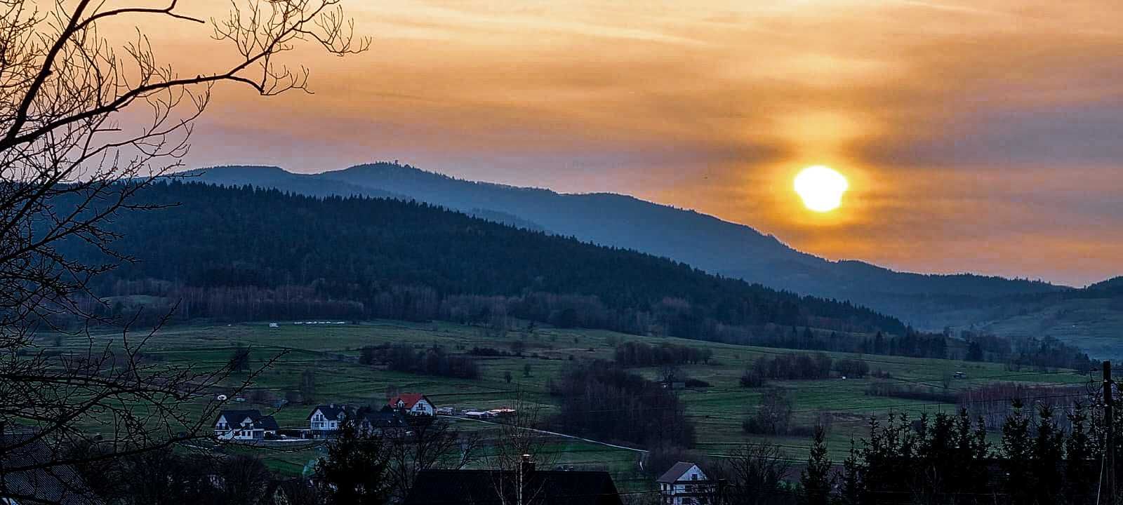 Urokliwy Dom na sprzedaż w super lokalizacji  pod Mogielicą NOWA CENA