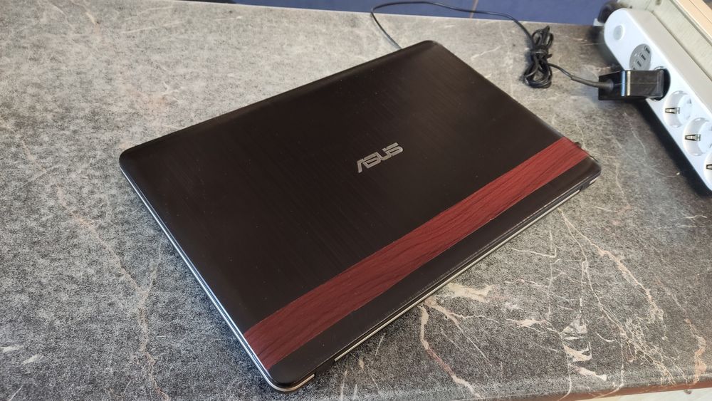 Продам Asus r540ub