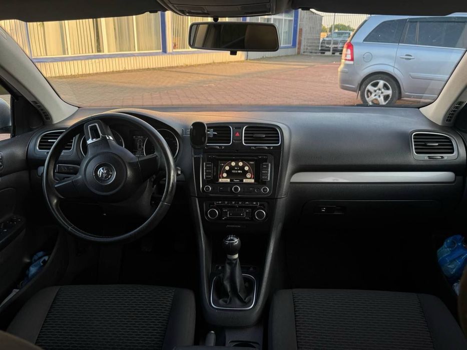 Volkswagen Golf 1.6 TDI BlueMotion 2012