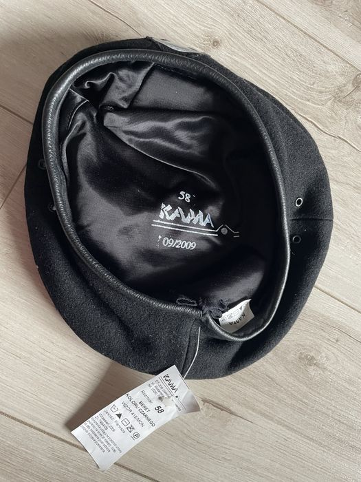 Beret czarny 418/MON 58