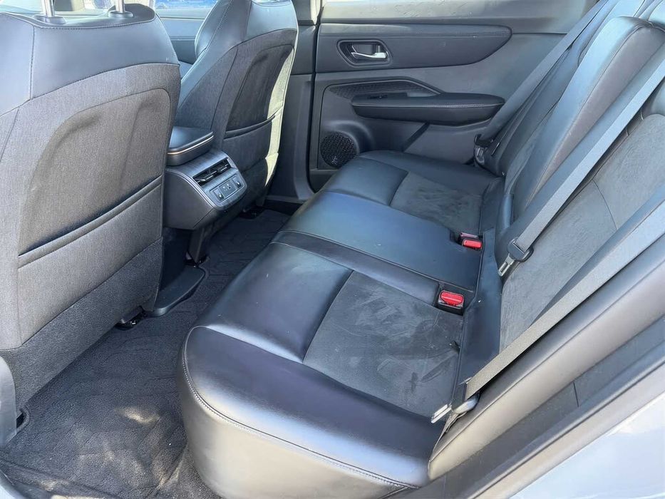 Nissan Ariya      2023