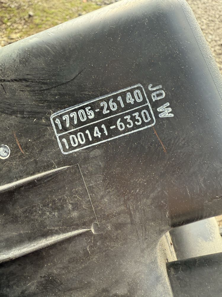 Корпус повітряного фільтра Toyota Rav 4 2.0 2.2d 13-16 1770526140