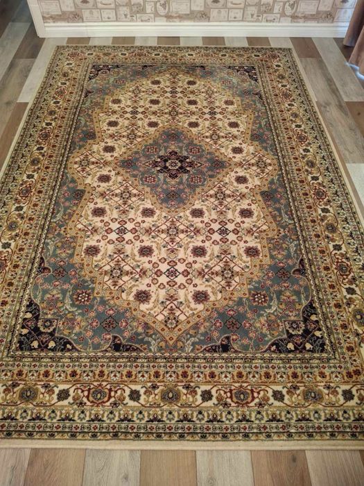 Килим з натуральноіі вовни