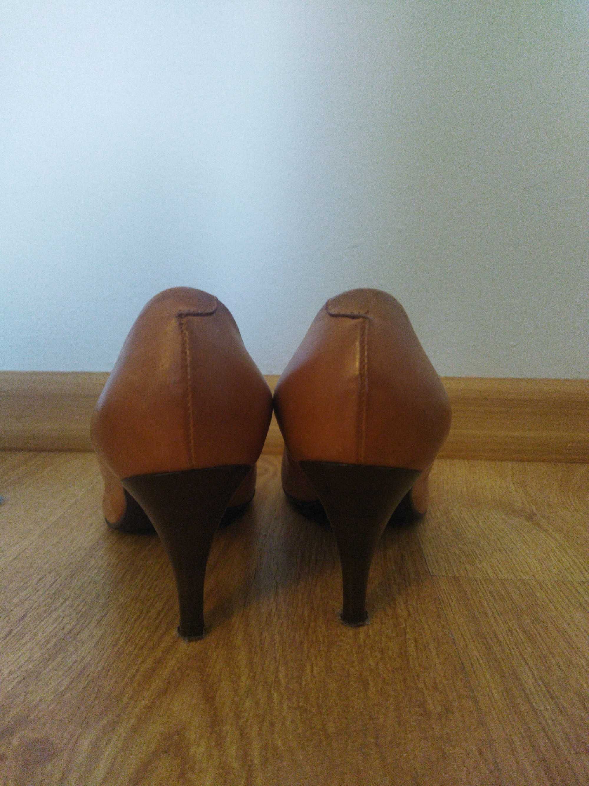 Buty czółenka szpilki Gina Piacci r. 37 skóra naturalna