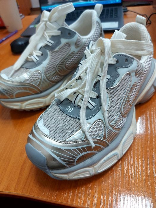 Кросівки жіночі Chunky sneakers