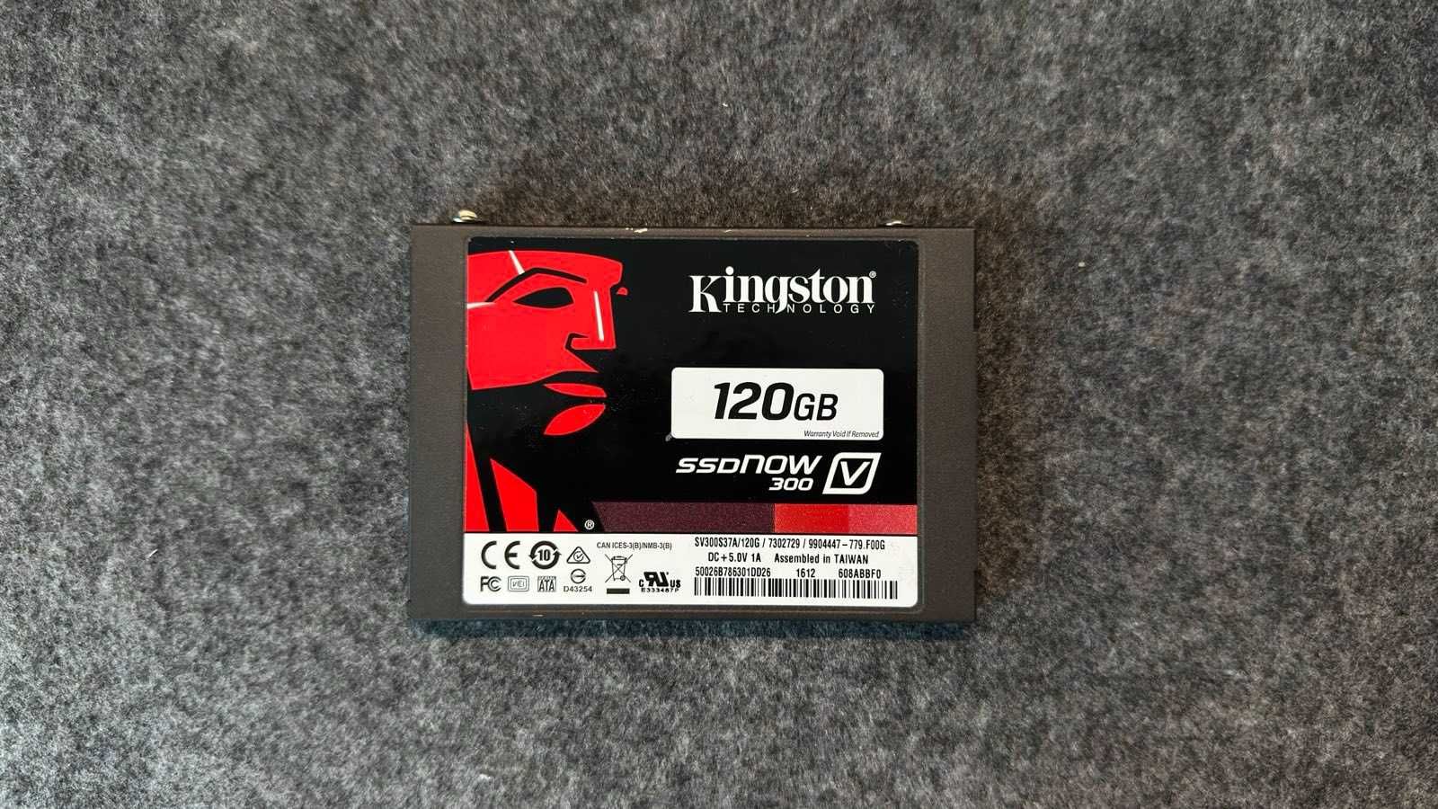 Komputer stacjonarny CPU: i5-6500, GPU: GTX970, RAM: 16GB