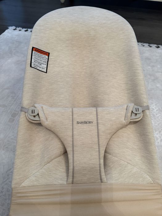 Шезлонг BabyBjorn