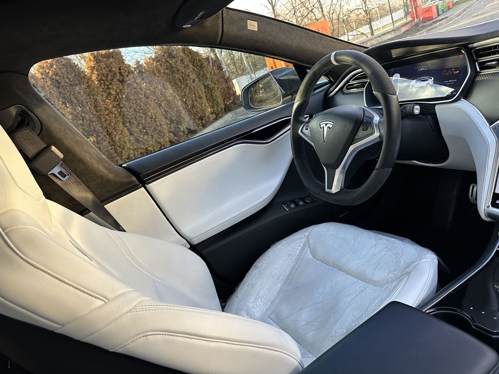 Tesla model S p85d perfomence