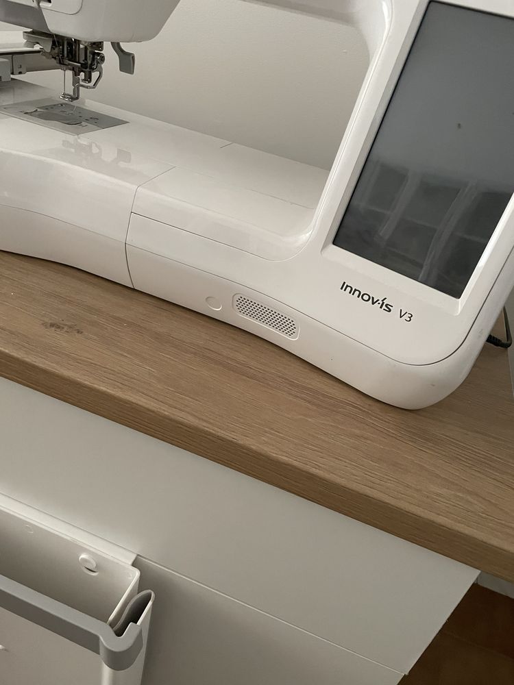 Brother Innovis V3 - Máquina de Bordar