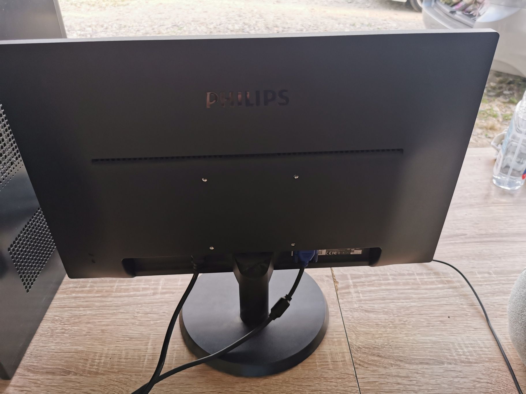 Komputer stacjonarny 8 GB Ram, pentium dual core + monitory Philips
