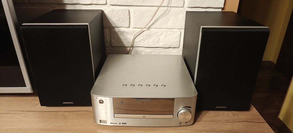 Mini wieża, zestaw muzyczny Grundig