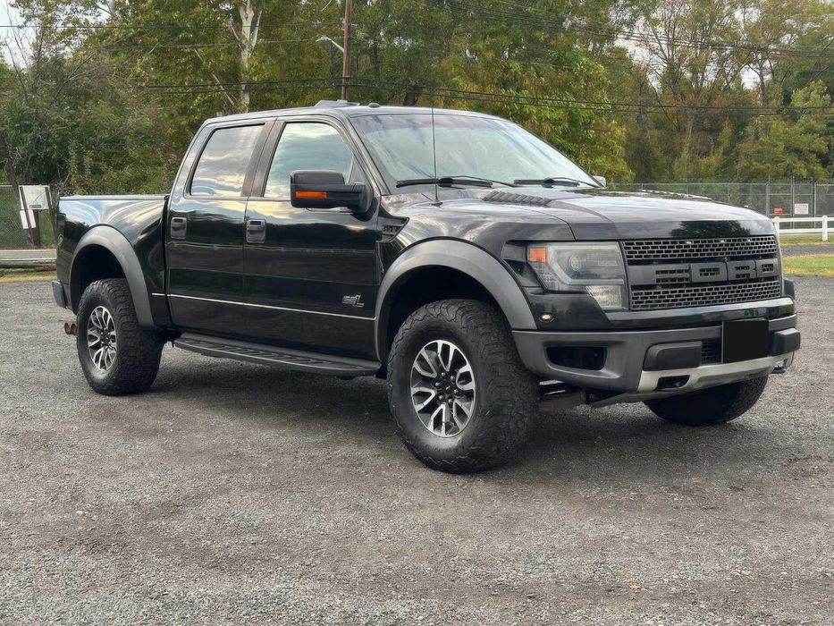 Ford F-150 SVT Raptor SuperCrew      2014