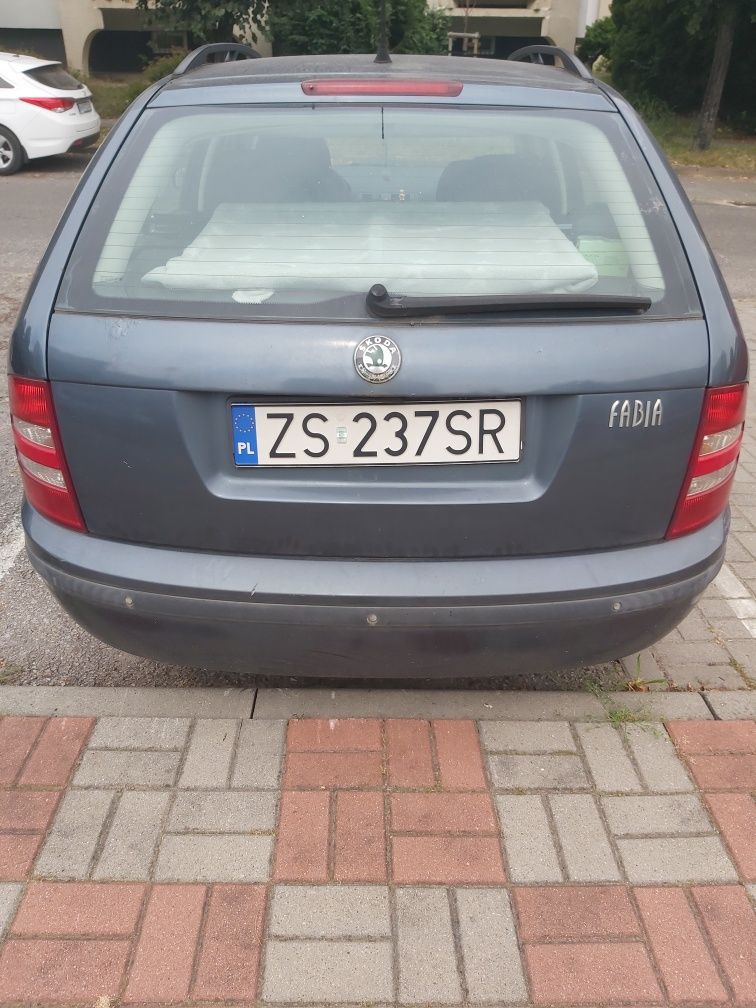 Skoda Fabia w całości na części